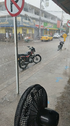 Cra. 9, Comuna 3, Santa Marta, Magdalena