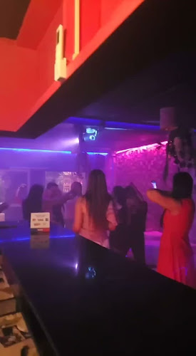 Tropicana Sunset Disco Bar, Fast Food y Licores - Gastronomía y hostelería