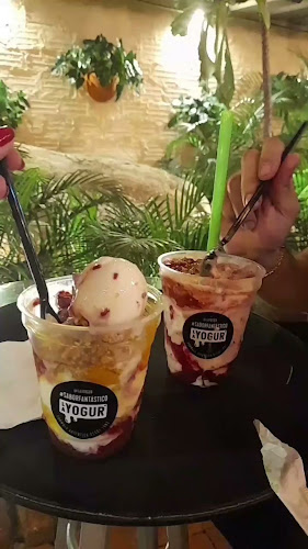 Opinii despre La Yogur în Girón - Gastronomía y hostelería