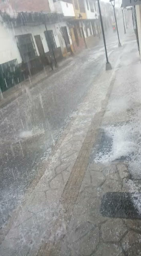 Opinii despre Restaurante Longa în Palmira - Gastronomía y hostelería