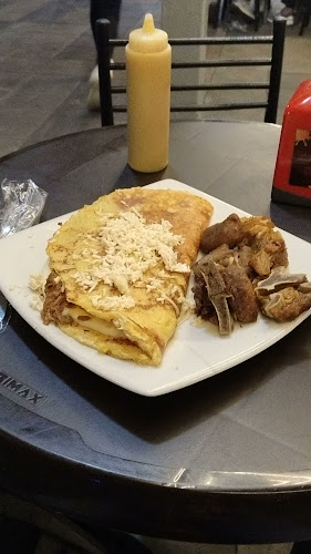 Opinii despre Chamos Burger, Restaurant y Pizzeria. în Bucaramanga - Gastronomía y hostelería