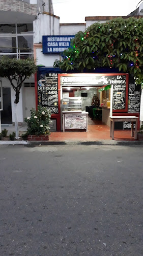 Opinii despre Restaurante La Hormiga tipico colombiano în Barrancabermeja - Gastronomía y hostelería