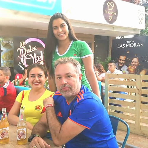 Opinii despre Licores La Reserva Liquor Store în Cali - Gastronomía y hostelería