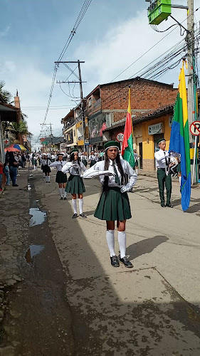 Comentarii opinii despre Asadero Santa Rosa Km 0 Santa Rosa de Osos Llanos De Cuiba