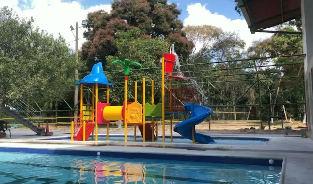 Centro turístico Valle Verde - Aguazul