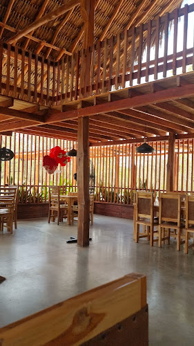 Opinii despre Córdova Restaurante y Parador în Chinú - Gastronomía y hostelería