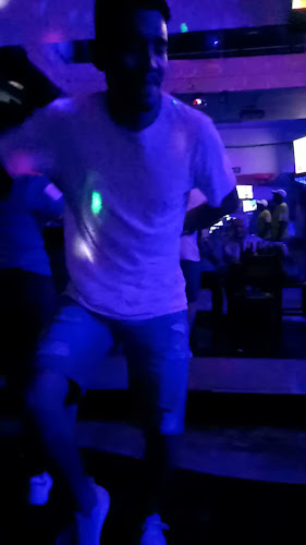 Opinii despre Discoteka El Balcon De La 14 în Armenia - Gastronomía y hostelería