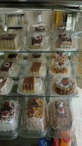 Comentarii opinii despre Panadería y Pastelería Valquiria