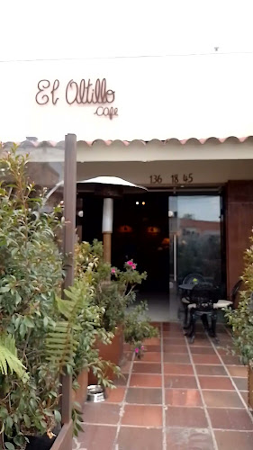 El Altillo Café