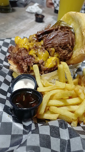 Opinii despre El Menor Burgers în Bucaramanga - Gastronomía y hostelería