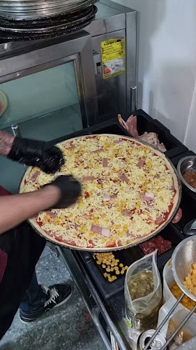 Pizza y Gol Chia - Gastronomía y hostelería