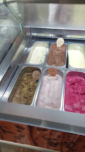 Opinii despre Heladería Crepes & Waffles Unicentro Palmira în Palmira - Gastronomía y hostelería