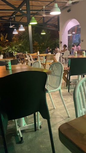 Opinii despre Slou Food în Apartadó - Gastronomía y hostelería