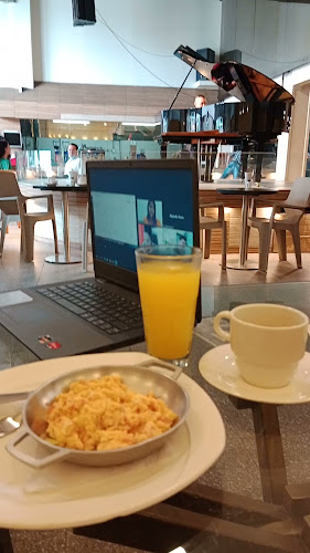 Opinii despre Pan Y Miel Armenia în Armenia - Gastronomía y hostelería