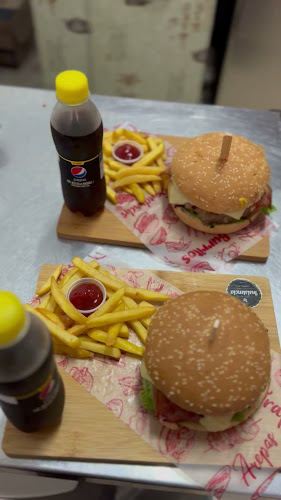 La Insistencia Coffe Bar Gourmet