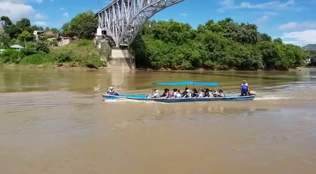 La Barca Del Capitán Rozo - Girardot