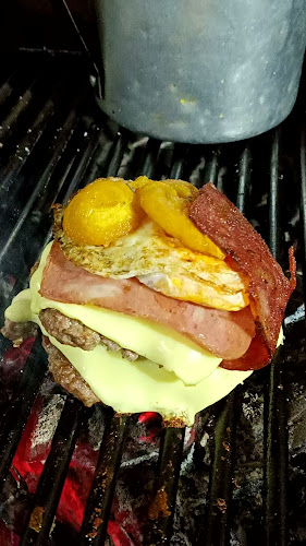 Comentarii opinii despre !!La parrilla de el mono !! Hamburguesería 🍔