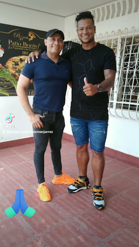 Pizzeria Patio Bonito - Gastronomía y hostelería