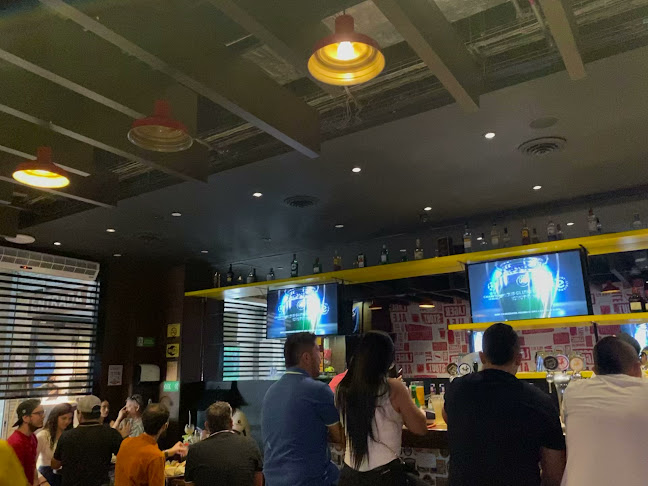 Opinii despre Beer Villavicencio c.c. Primavera Urbana în Villavicencio - Gastronomía y hostelería