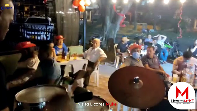 Opinii despre LICORES MYKE în Cali - Gastronomía y hostelería