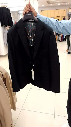 SCOOP ITALIAN GELATO