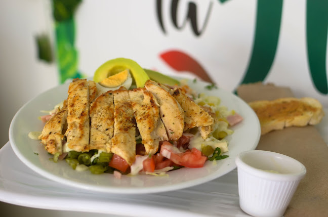 LA HUERTA ENSALADAS GOURMET TULUA - Ensaladas - Parfait - Sándwich - Batidos - Cremas Vegetarianas - Tuluá