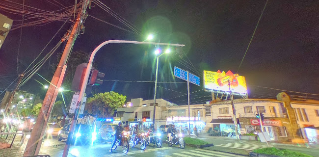 Av. Santander # 54-15, Manizales, Caldas