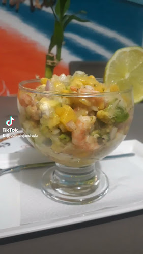 Comentarii opinii despre Cevichería y Coctelería Garage