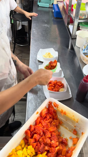 Bulevar Negocios Venta De Salpicon Frutas. Oriilas Rio Tulua. - Tuluá