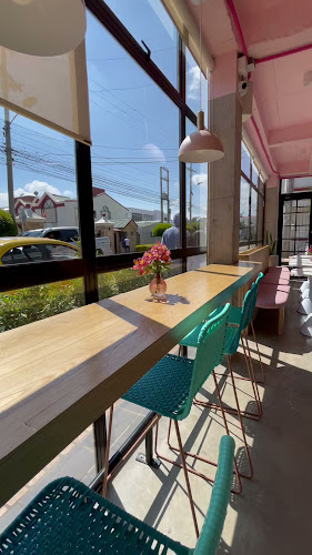 La Bizcochería Bakery & Bistro