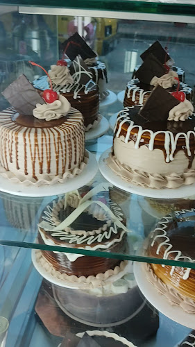 Opinii despre Panadería y Pastelería Valquiria în Zipaquirá - Gastronomía y hostelería