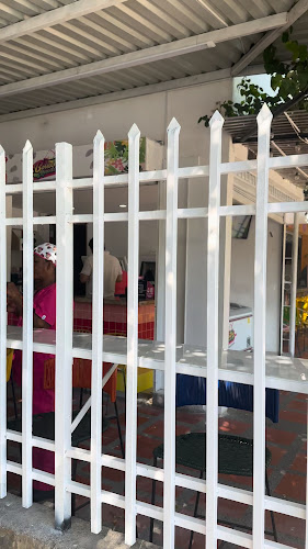 Opinii despre La Bolisería Nevada în Santa Marta - Gastronomía y hostelería