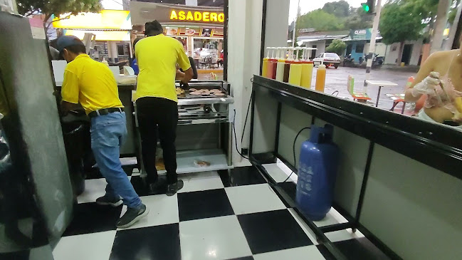 Arma tu: perro, choriperro y hamburguesa, B.A