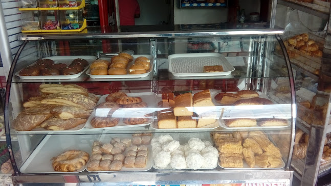 Opinii despre Panaderia y Pasteleria Delisur în Ibagué - Gastronomía y hostelería
