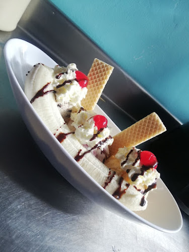 Opinii despre ROCKLICIOUS HELADERIA RETRO în Bogotá - Gastronomía y hostelería