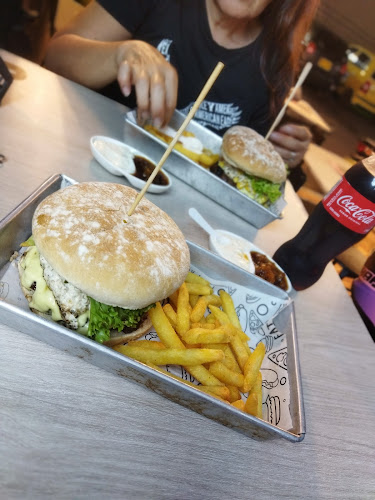 Cra. 5B #21-24, Piedecuesta, Santander