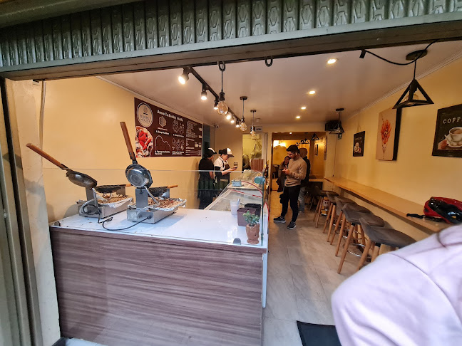 Bubble House Waffles - Mosquera