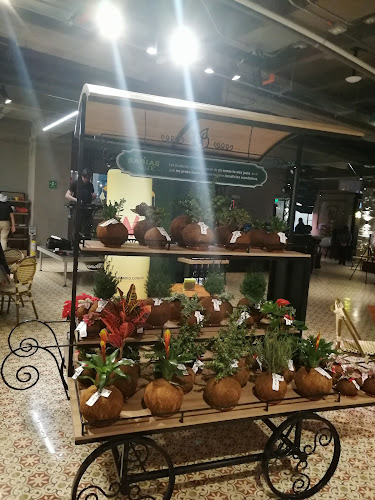 Centro Comercial Hacienda, Cl. 114 #6-06, Bogotá