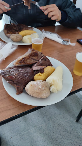 Opinii despre Leña Seca Asadero în Tunja - Gastronomía y hostelería