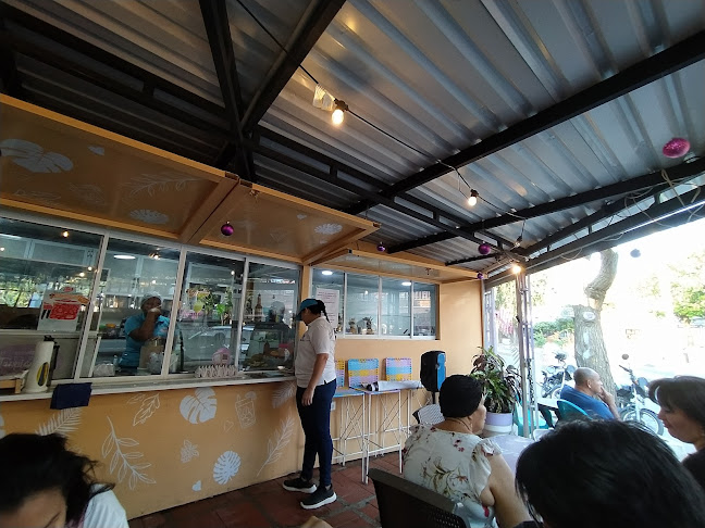 Comentarii opinii despre TROPICALIA