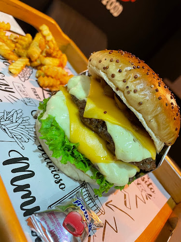 Doggi's Fast Food - Gastronomía y hostelería