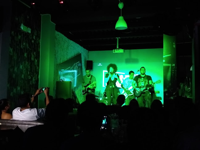 Opinii despre BAR CLAYS în Cali - Gastronomía y hostelería