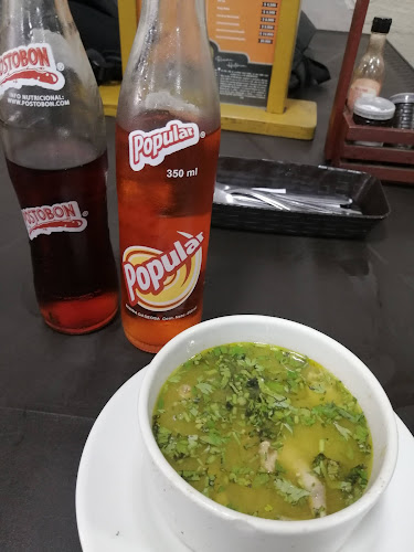 Opinii despre Restaurante El Bochinche Cenadero în Cali - Gastronomía y hostelería