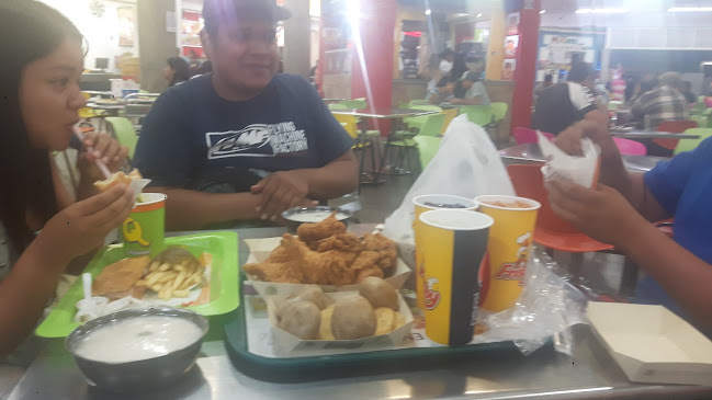 Opinii despre Frisby Centro Comercial La Herradura în Tuluá - Gastronomía y hostelería