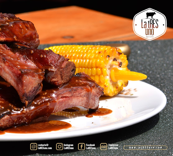 La Tres Uno · Parrilla - Envigado