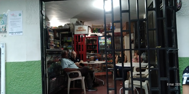 Cafetería Y Variedades Kittys