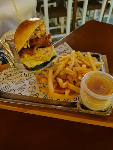 Opinii despre SIMBA - Restaurante y Comidas Rápidas în Piedecuesta - Gastronomía y hostelería