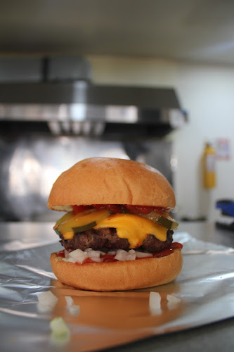 Tv. 32c Sur #32-52, Zona 9, Envigado, Antioquia