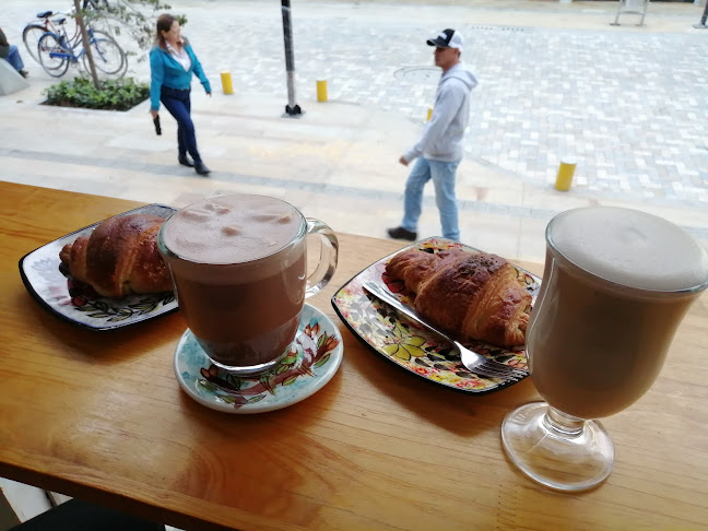 Pasaje comercial Ganadero local 103, Cl. 20 #20 46 Local 103, La Ceja, Antioquia