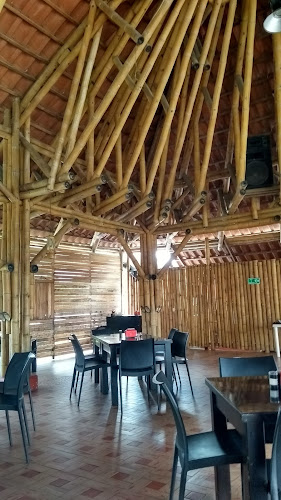 Luna`s Parrilla Bar - Pitalito